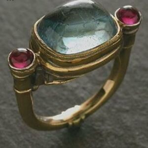 💕NEW Stunning & Unique Gold Ring with Bluish and Red Stones 💕